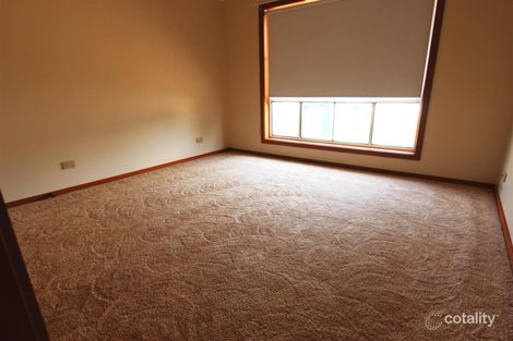Property photo of 2/11 Matheson Place Estella NSW 2650