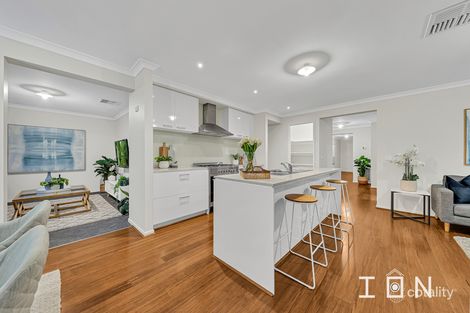 Property photo of 3 Calabrese Circuit Clyde North VIC 3978