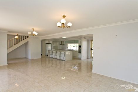 Property photo of 5 Pannamena Crescent Eleebana NSW 2282