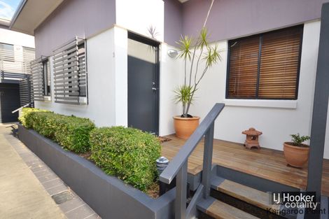 Property photo of 3/74 Rawlins Street Kangaroo Point QLD 4169