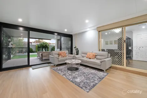 Property photo of 18 Cramer Place Glenwood NSW 2768