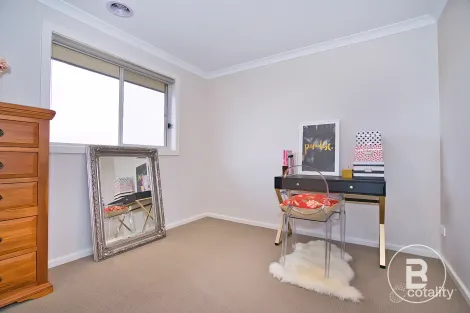 Property photo of 3 Harris Drive Lucas VIC 3350