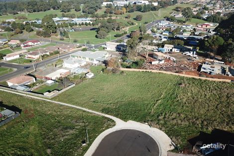 33 Churchill Ave, Devonport, TAS 7310