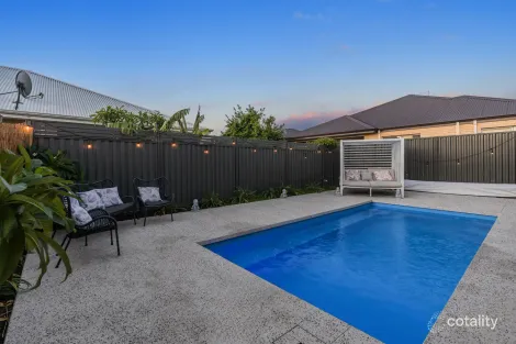 11 Peridot Pkwy, Byford, WA 6122