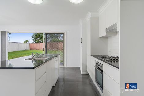 Property photo of 13 Bishopscourt Place Glen Alpine NSW 2560