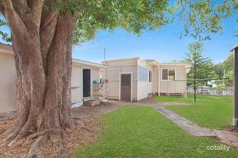 Property photo of 24 Sunrise Avenue Budgewoi NSW 2262