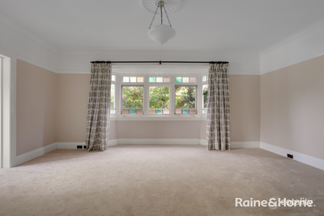 Property photo of 281 Piper Street Bathurst NSW 2795