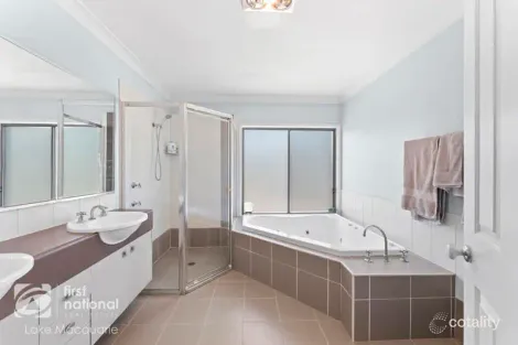 Property photo of 11 Ceylon Close Cameron Park NSW 2285