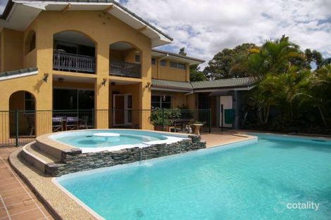 42 Inveray Ave, Benowa, QLD 4217