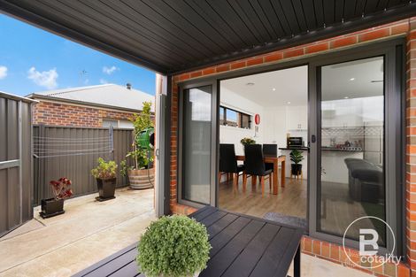 Property photo of 14 Bilston Place Sebastopol VIC 3356