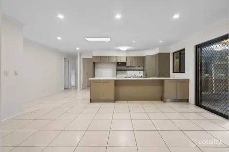 Property photo of 272 Springwood Road Springwood QLD 4127