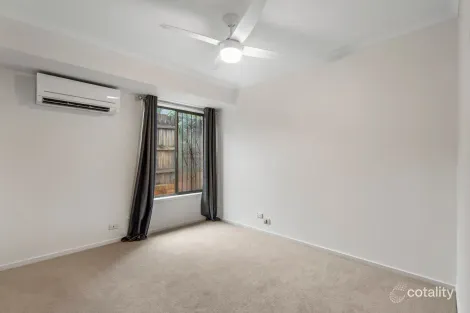 Property photo of 272 Springwood Road Springwood QLD 4127