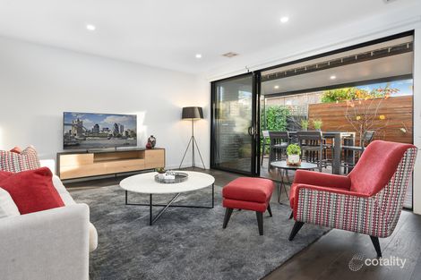 Property photo of 2/2 Lynden Grove Mount Waverley VIC 3149