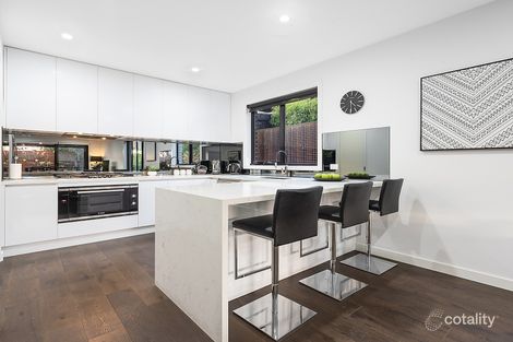 Property photo of 2/2 Lynden Grove Mount Waverley VIC 3149