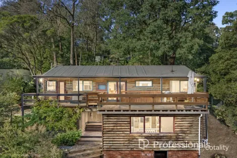 Property photo of 25 Marcus Street Mount Evelyn VIC 3796
