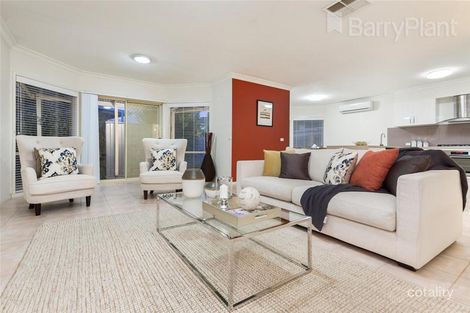 Property photo of 35 Scotia Crescent Keysborough VIC 3173