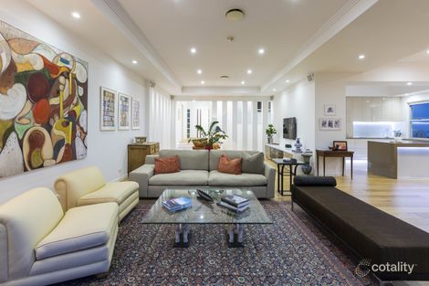 Property photo of 5803 Clearwater Crescent Hope Island QLD 4212