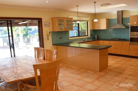 Property photo of 3 Ord Close Bossley Park NSW 2176