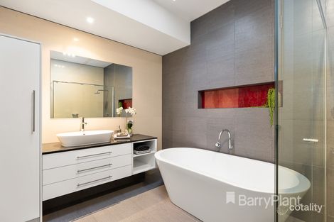 Property photo of 30 Heads Road Donvale VIC 3111