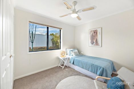 Property photo of 5 Quinlivan Crescent Dunlop ACT 2615