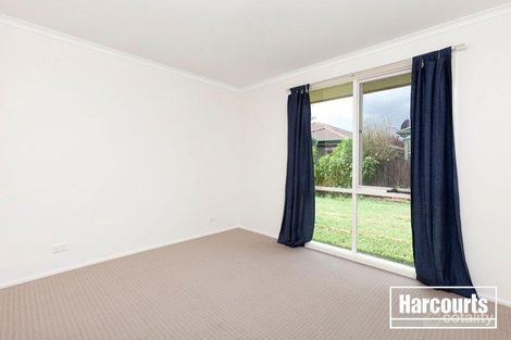 Property photo of 17 Collins Crescent Berwick VIC 3806
