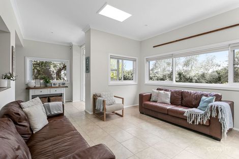 Property photo of 21 Makim Street North Curl Curl NSW 2099
