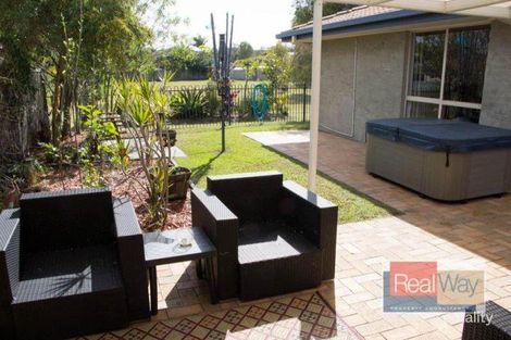 Property photo of 15 Lakeshore Place Little Mountain QLD 4551