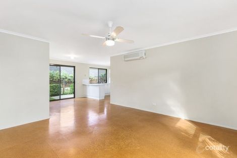 Property photo of 2/47 Usher Avenue Labrador QLD 4215