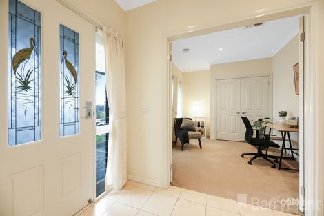 Property photo of 2 Eden Place Drouin VIC 3818