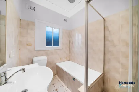 Property photo of 16 Bryson Street Toongabbie NSW 2146
