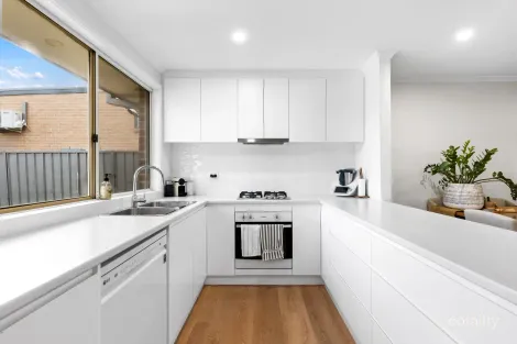Property photo of 6 Stringybark Avenue Cranebrook NSW 2749