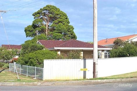 Property photo of 2 Minor Road Orana WA 6330