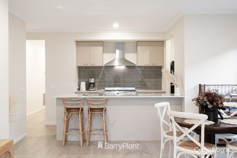 Property photo of 27 Whiteley Street Mount Duneed VIC 3217