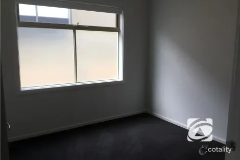 Property photo of 20/23 Atlantic Drive Pakenham VIC 3810