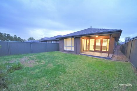 18 Allom St, Ropes Crossing, NSW 2760