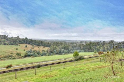 22 Heroes Ave, Emerald, VIC 3782