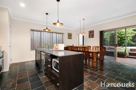 Property photo of 8 Moremi Place South Morang VIC 3752