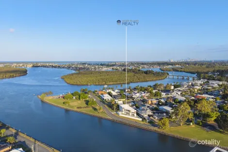 10 Crescent Ave, Hope Island, QLD 4212