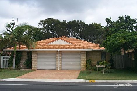 19 Tallebudgera Dr, Palm Beach, QLD 4221