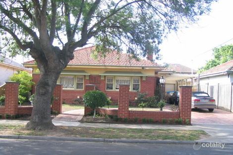 10 Hayes Rd, Strathmore, VIC 3041