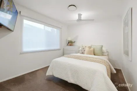 Property photo of 15 Eton Drive Oxenford QLD 4210