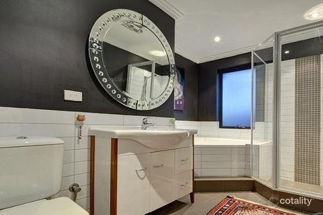 Property photo of 15 Ingleton Lane Mount Lawley WA 6050