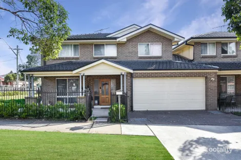 Property photo of 95 Juno Parade Greenacre NSW 2190