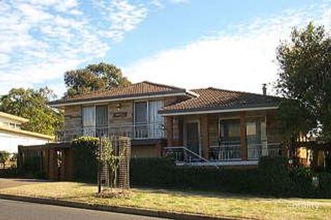 17 Stradbroke St, Rockville, QLD 4350