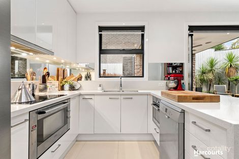 Property photo of 3 Marshall Avenue Doncaster VIC 3108