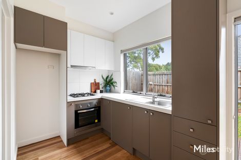 Property photo of 27 Dalveen Road Ivanhoe VIC 3079