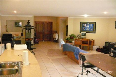Property photo of 19 Cossington Circuit Maudsland QLD 4210