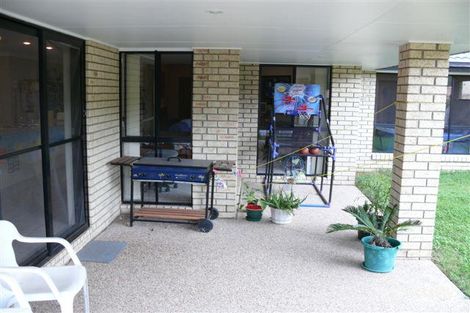 Property photo of 19 Cossington Circuit Maudsland QLD 4210