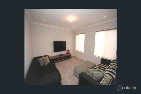 16 Ravenswood Dr, Nollamara, WA 6061