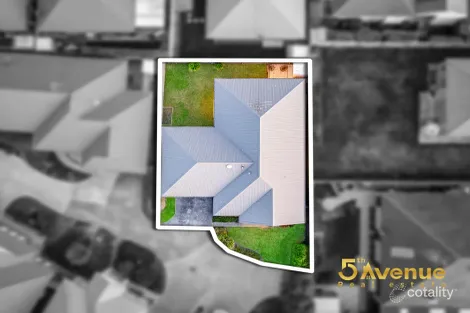 Property photo of 2/55 Sandalwood Drive Pakenham VIC 3810